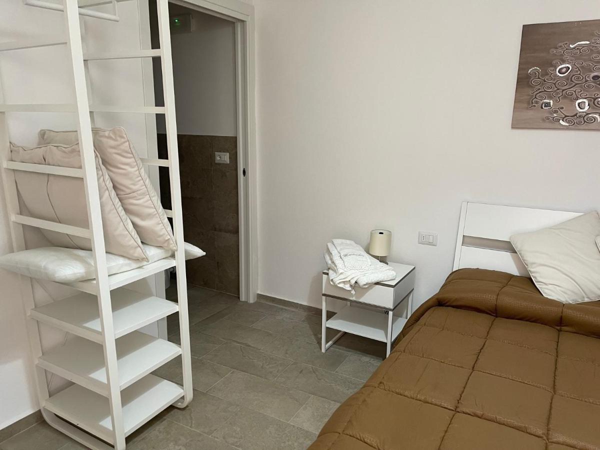 Matty'S Hotel Olbia Bagian luar foto